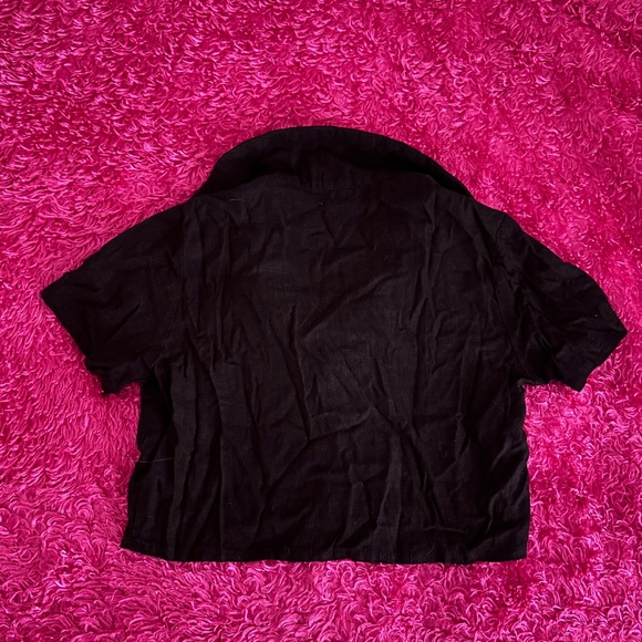 OH POLLY CROPPED BUTTON UP SHIRT ⭐️ - Picture 2 of 3